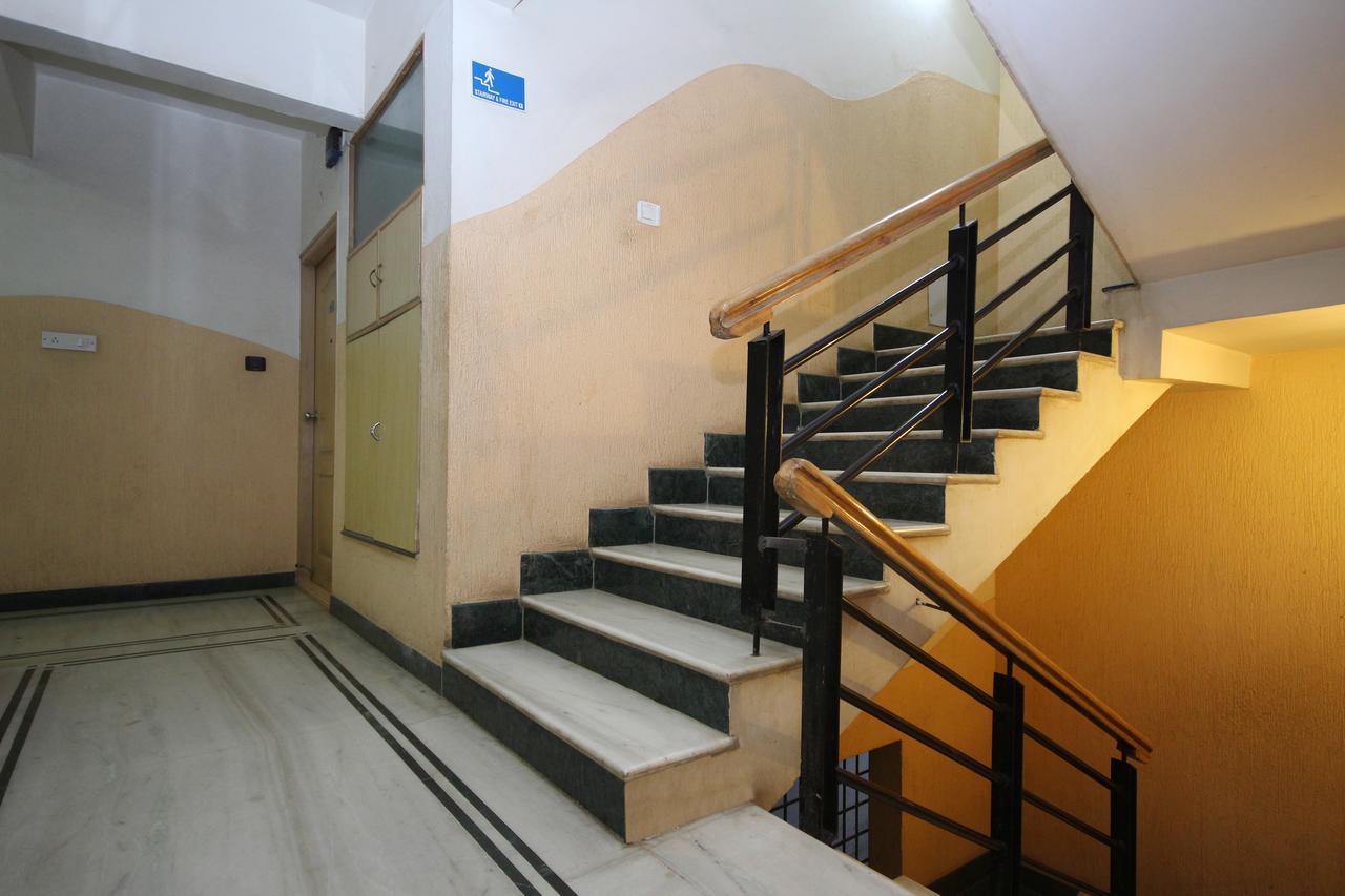 Oyo 5934 Lokaz Hotel Bangalore Exterior foto